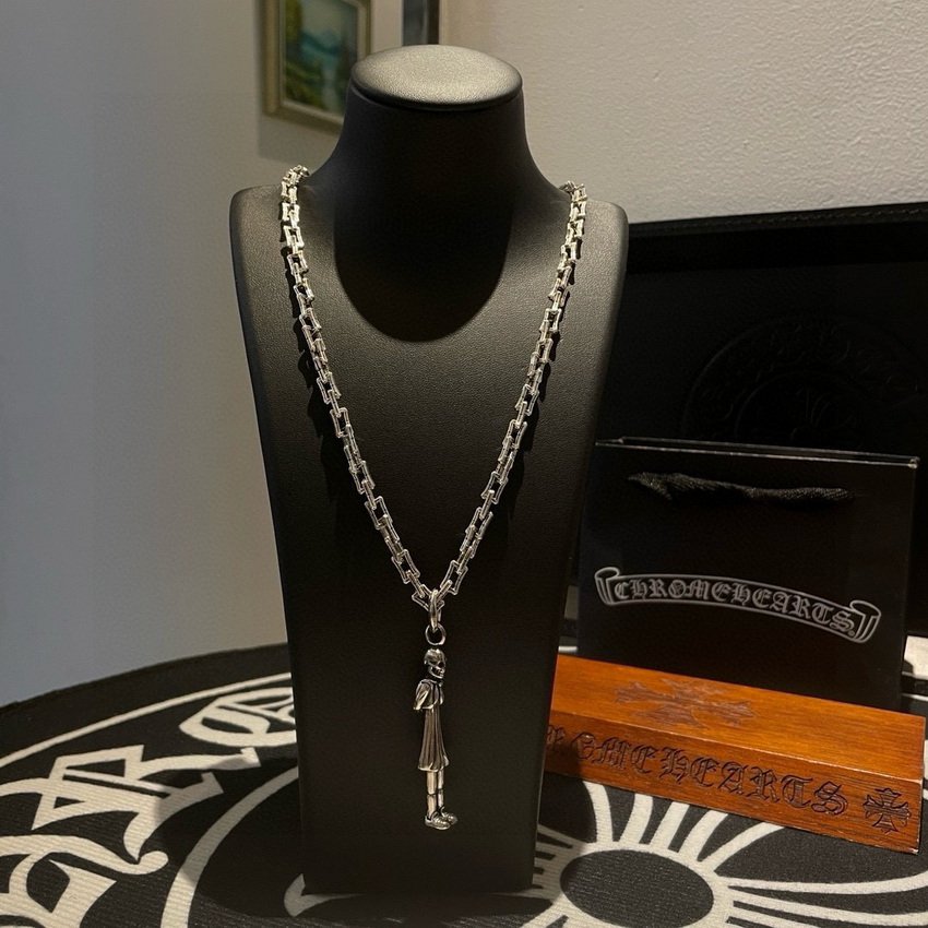 Ch**me He**ts necklace-073