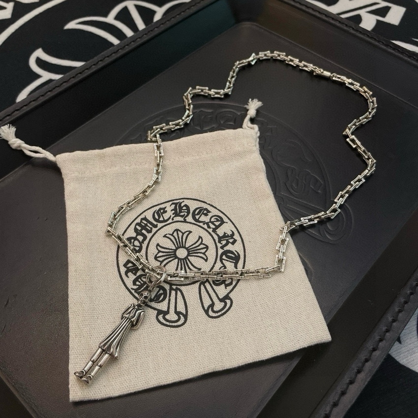 Ch**me He**ts necklace-073
