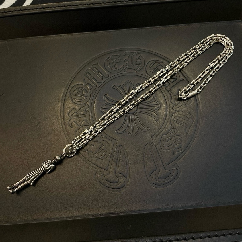 Ch**me He**ts necklace-073