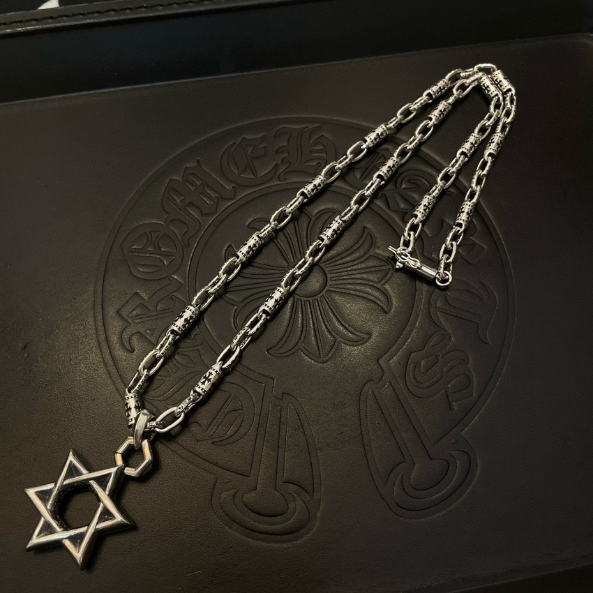 Ch**me He**ts necklace-075