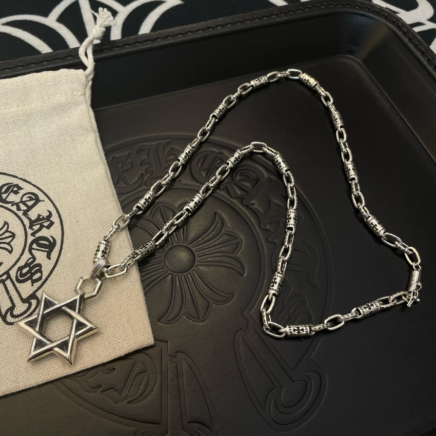 Ch**me He**ts necklace-075