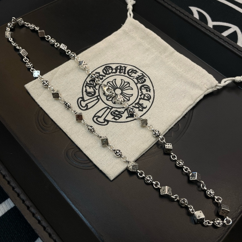 Ch**me He**ts necklace-077