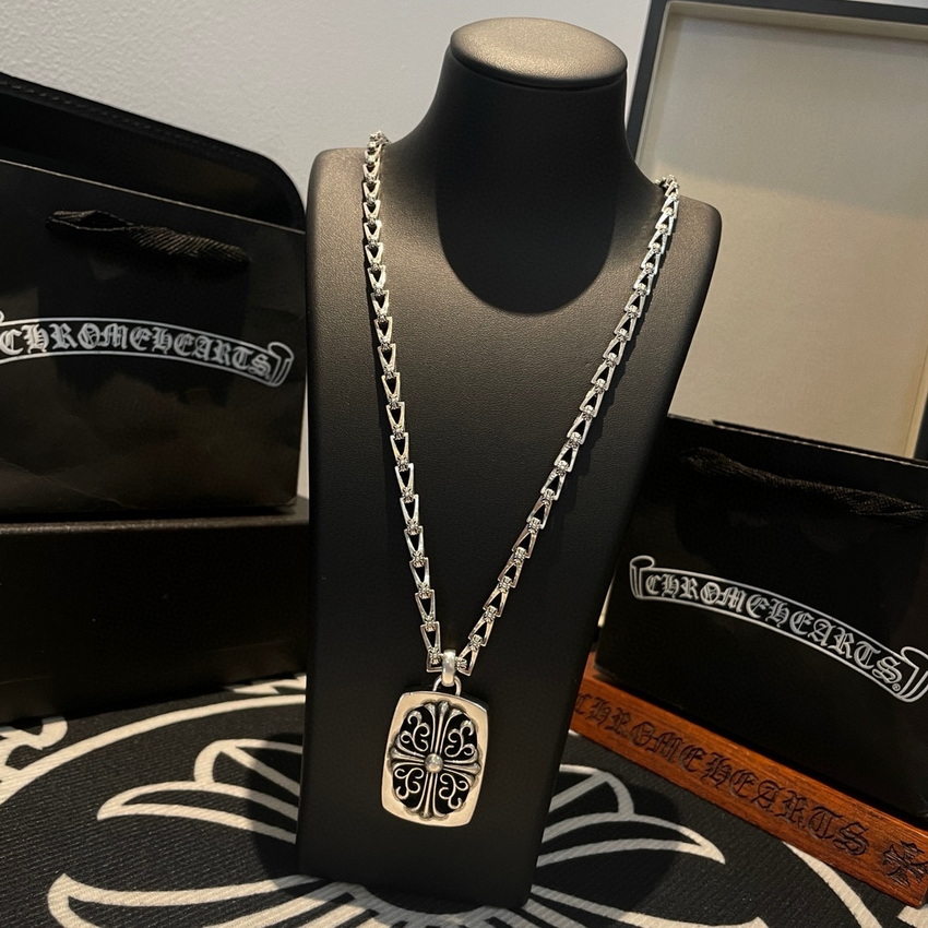 Ch**me He**ts necklace-081