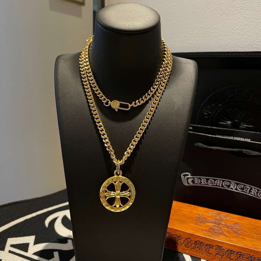 Ch**me He**ts necklace-082