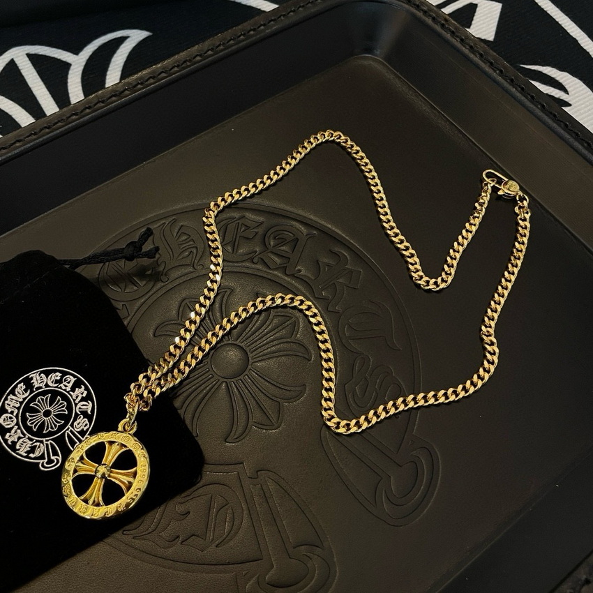 Ch**me He**ts necklace-082