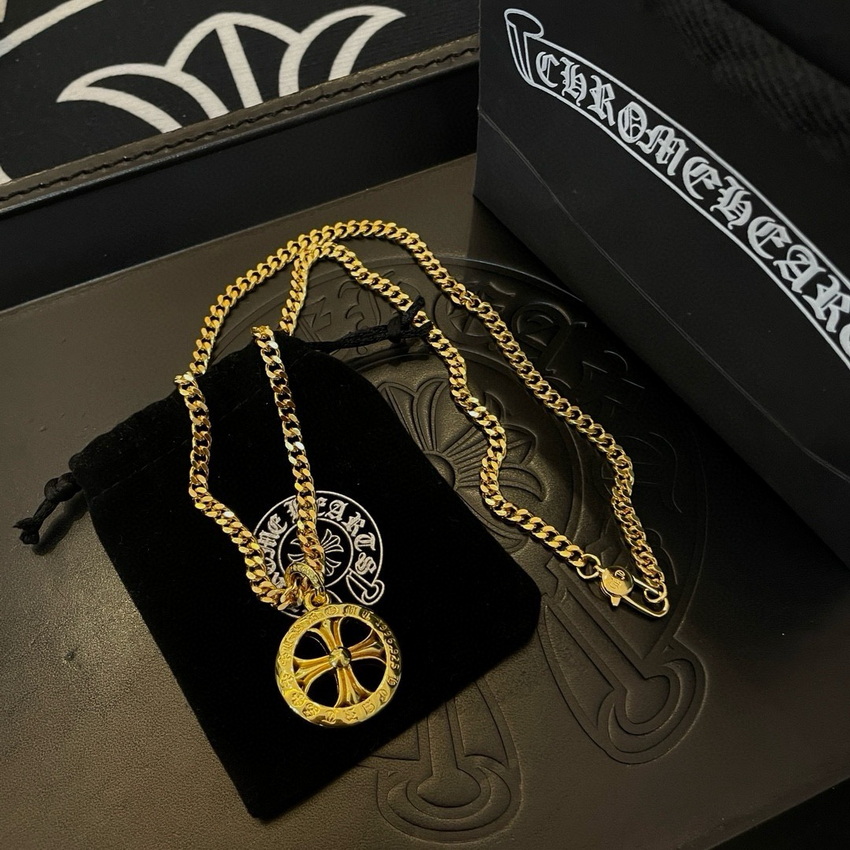 Ch**me He**ts necklace-082