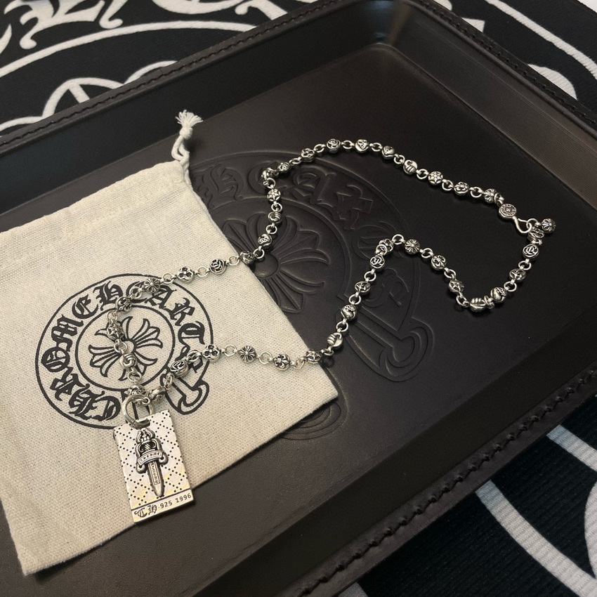 Ch**me He**ts necklace-092