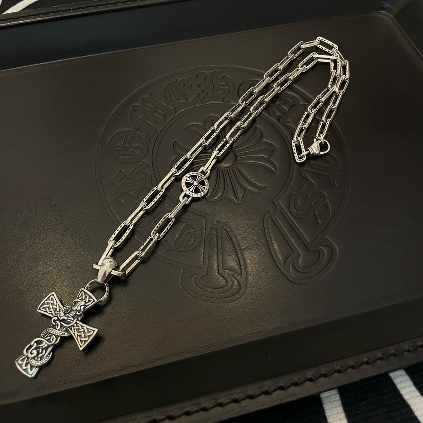 Ch**me He**ts necklace-097
