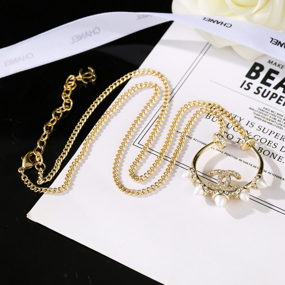 Ch*el necklace-183