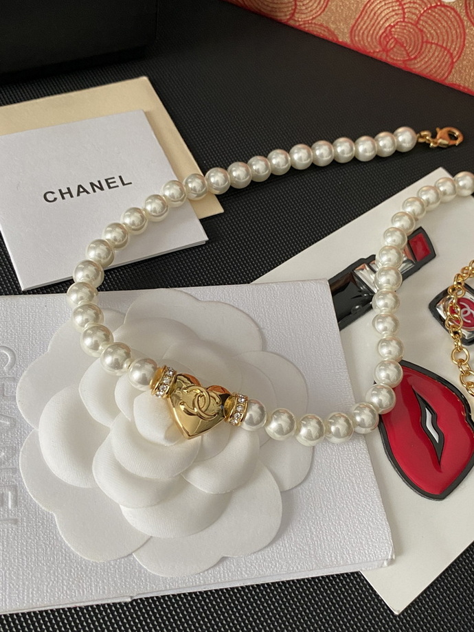Ch*el necklace-314