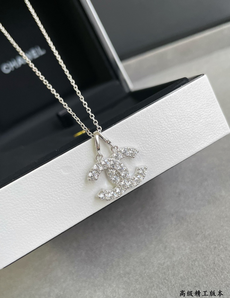 Ch*el necklace-422