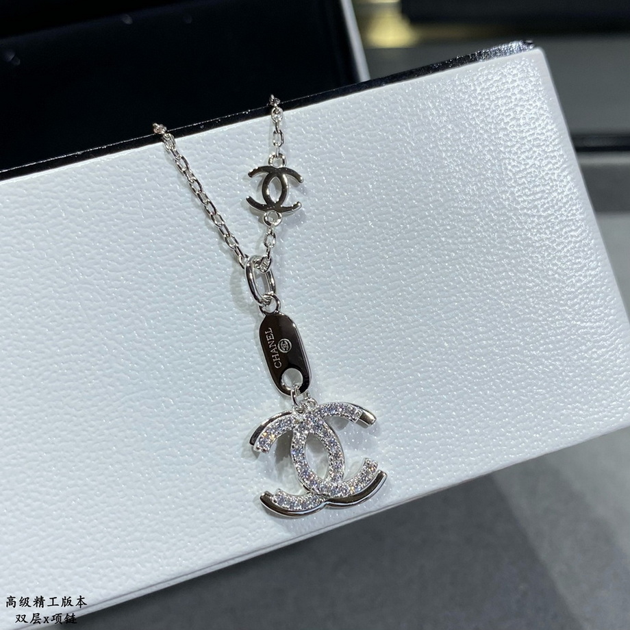 Ch*el necklace-451