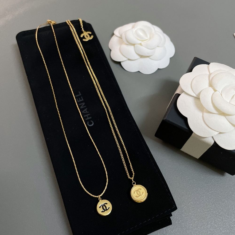 Ch*el necklace-142