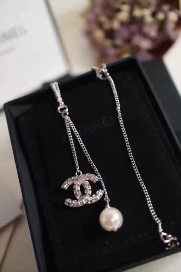 Ch*el necklace-131
