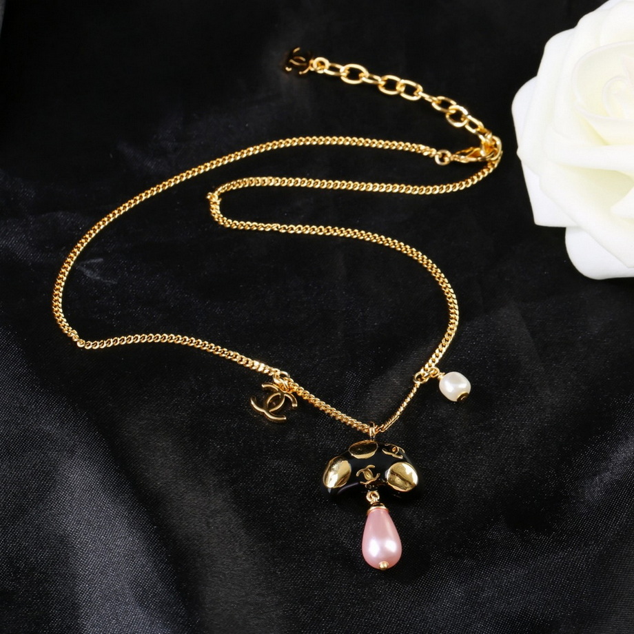 Ch*el necklace-127