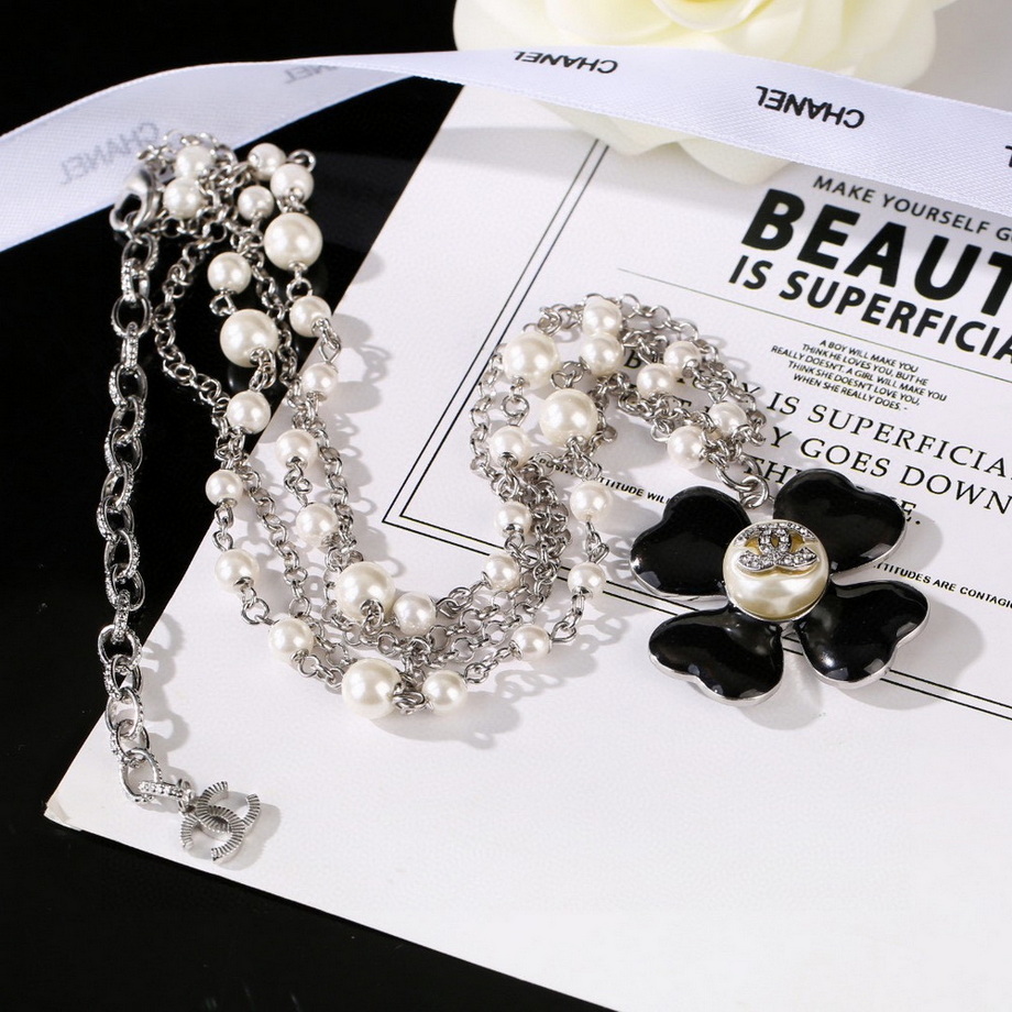 Ch*el necklace-282