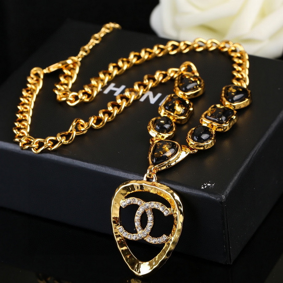 Ch*el necklace-367
