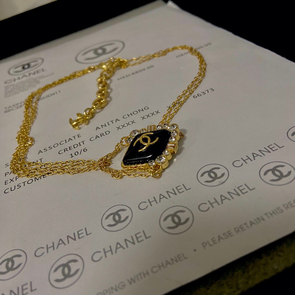 Ch*el necklace-097