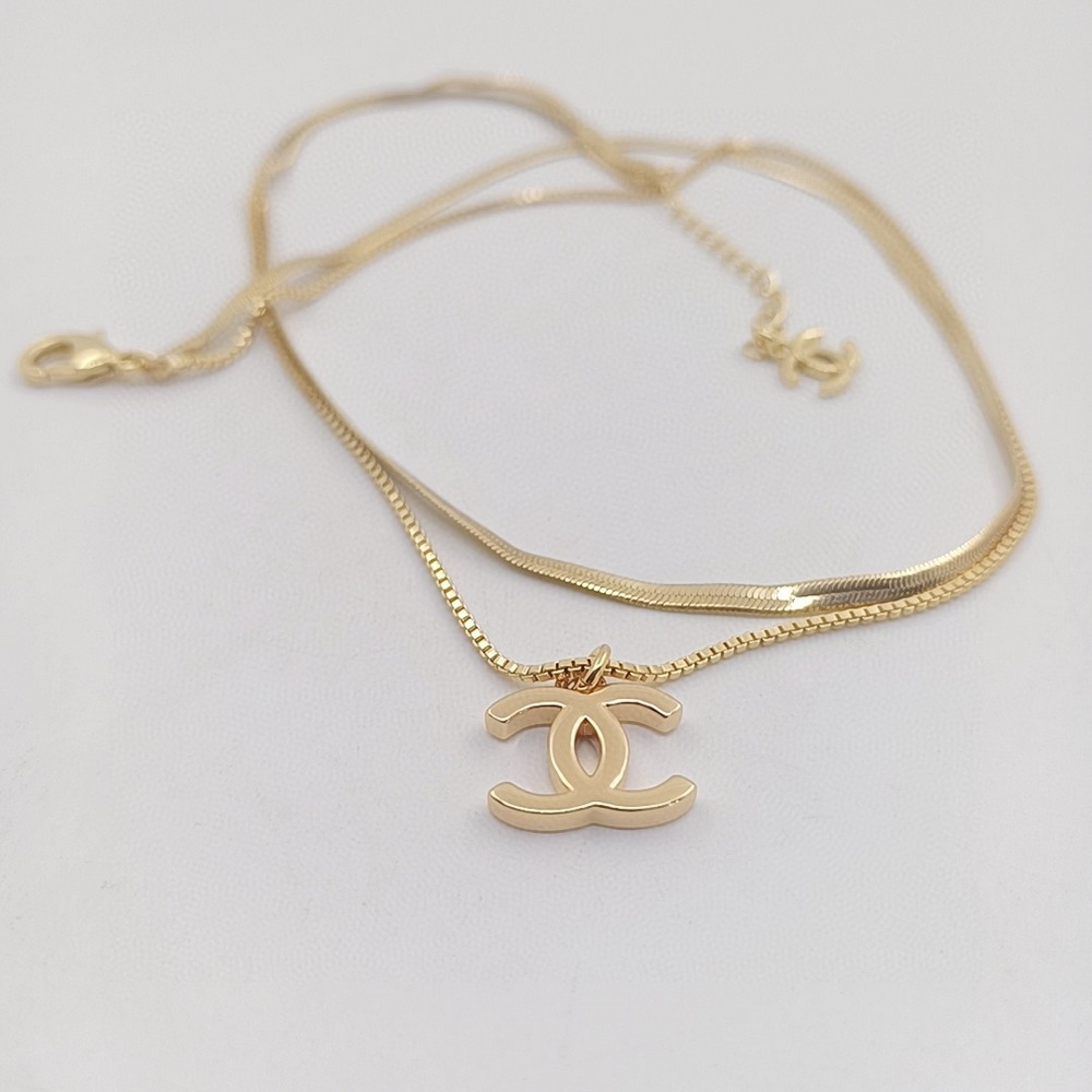 Ch*el necklace-089