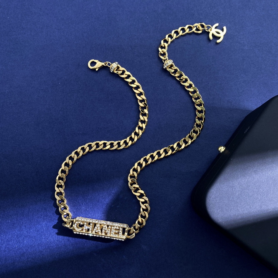 Ch*el necklace-251