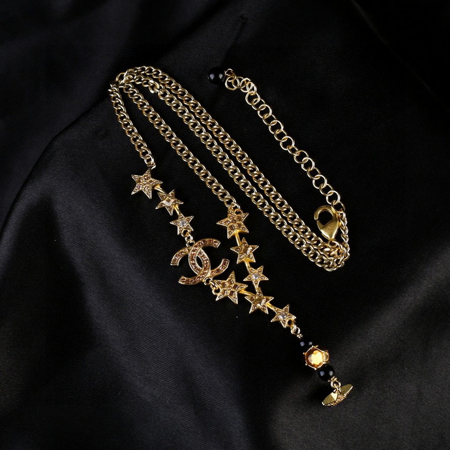 Ch*el necklace-063