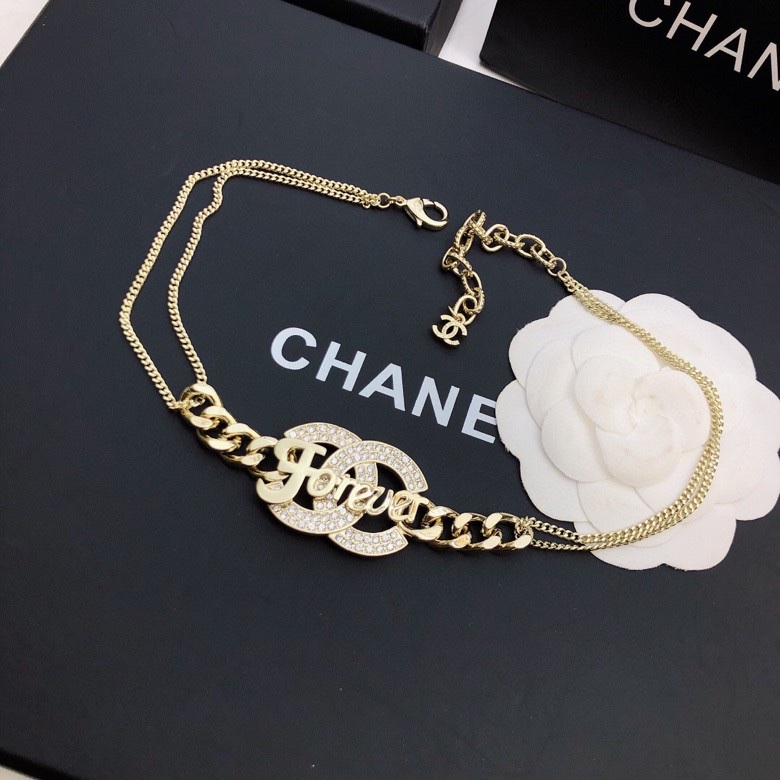 Ch*el necklace-039