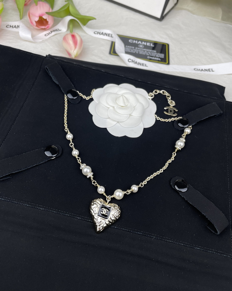 Ch*el necklace-198