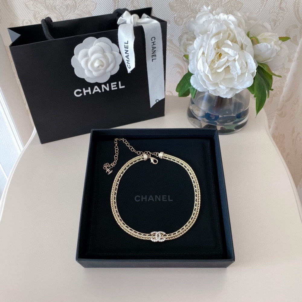 Ch*el necklace-229