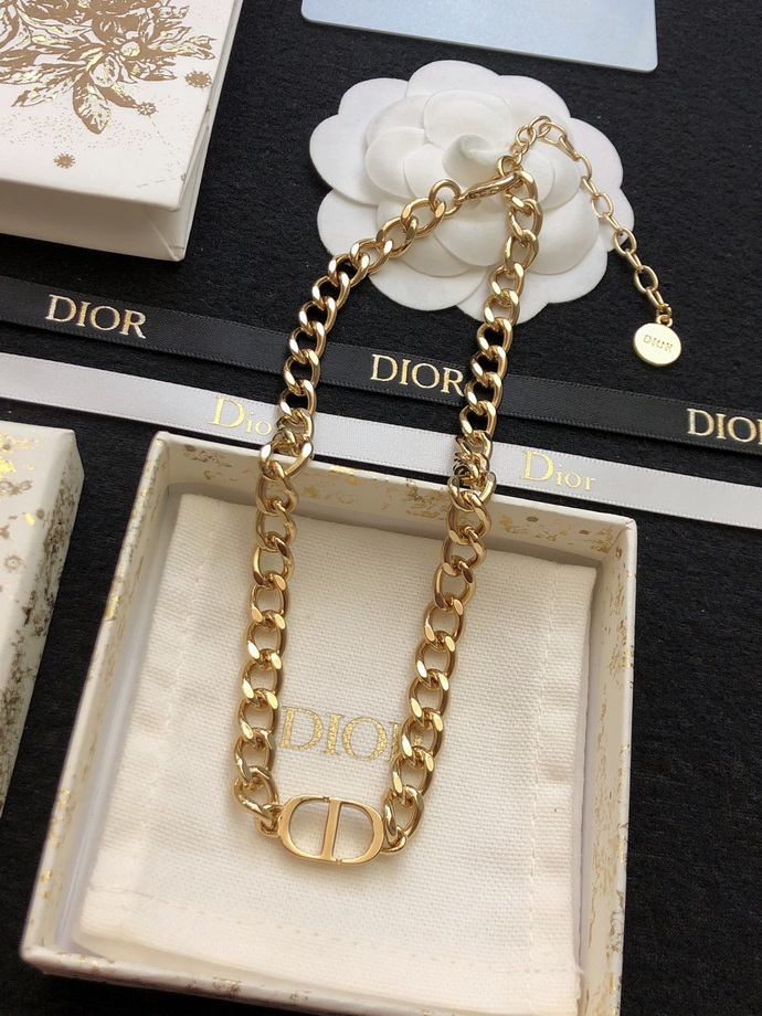 D*or necklace-003