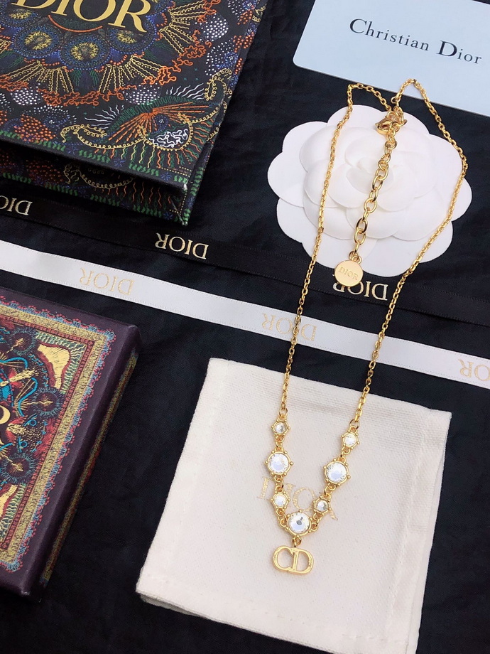 D*or necklace-001