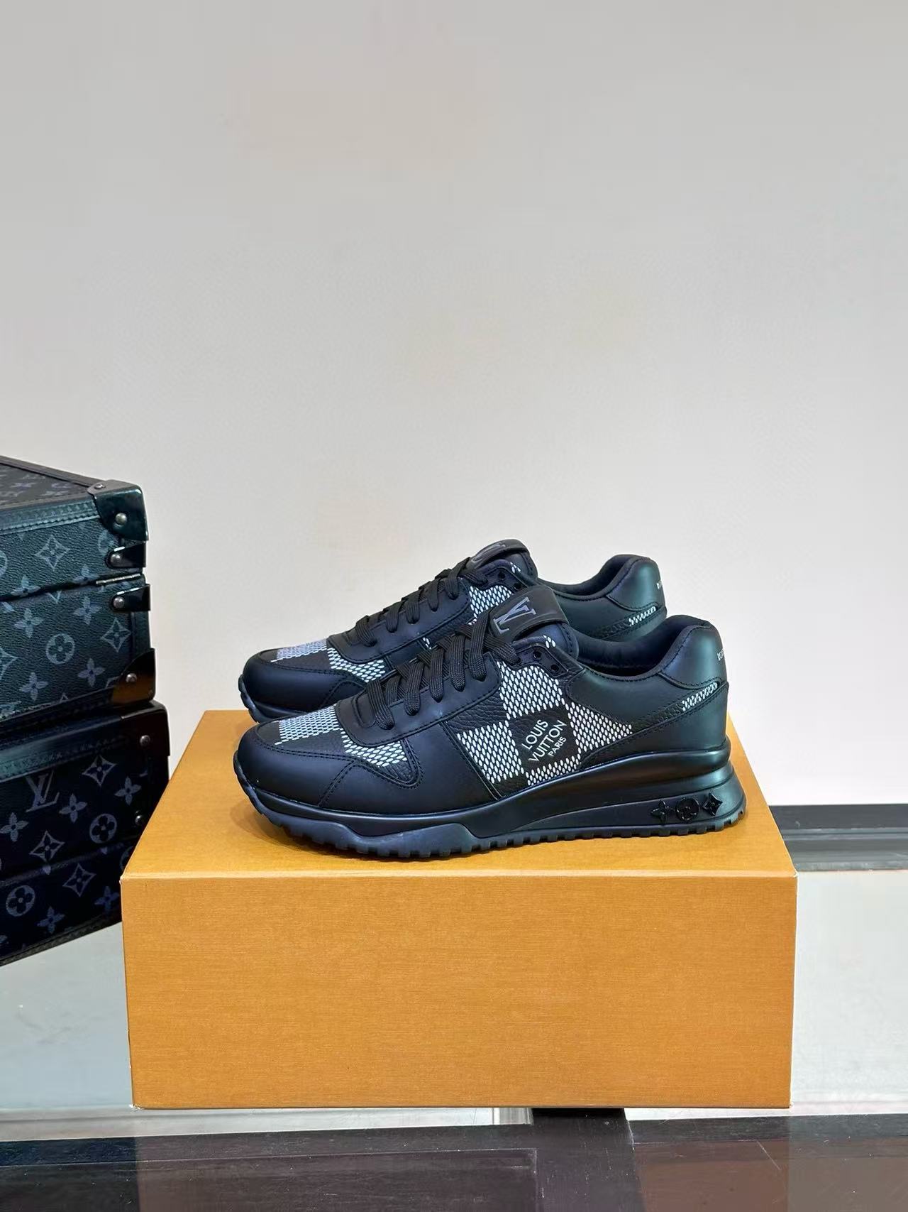 LV Shoes(AAA)-1235