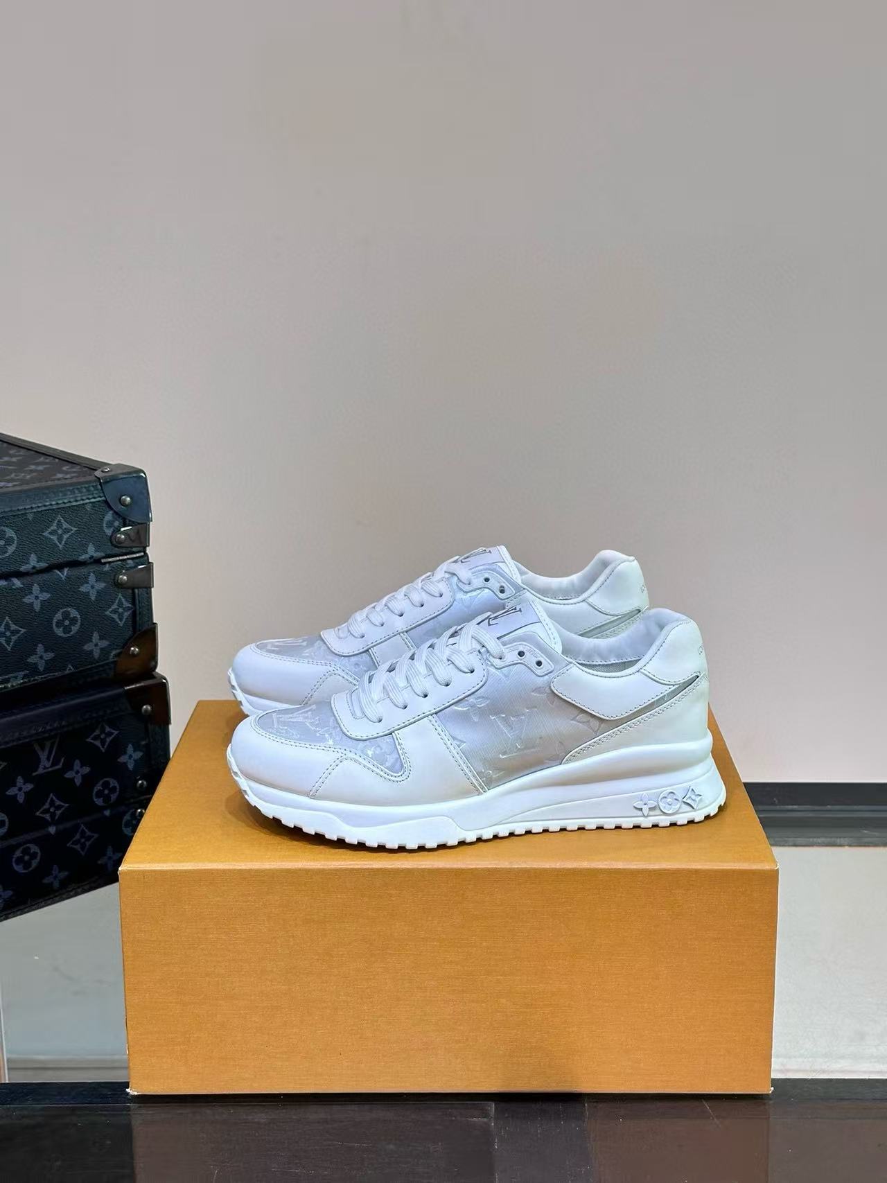 LV Shoes(AAA)-1241