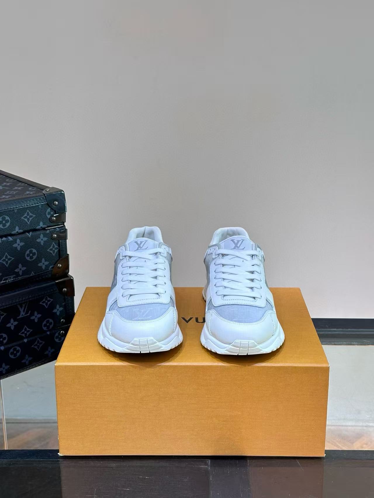 LV Shoes(AAA)-1241