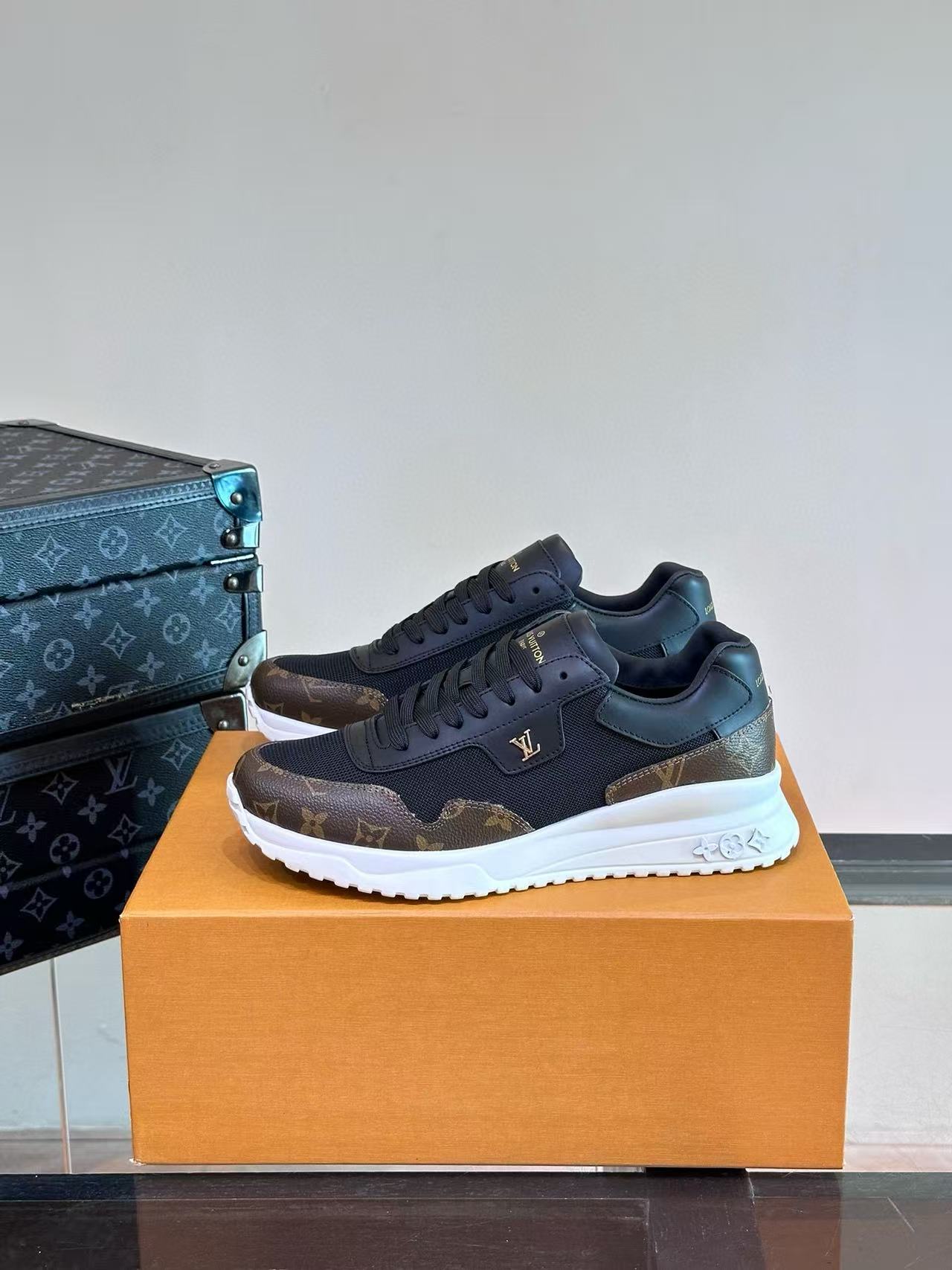 LV Shoes(AAA)-1244