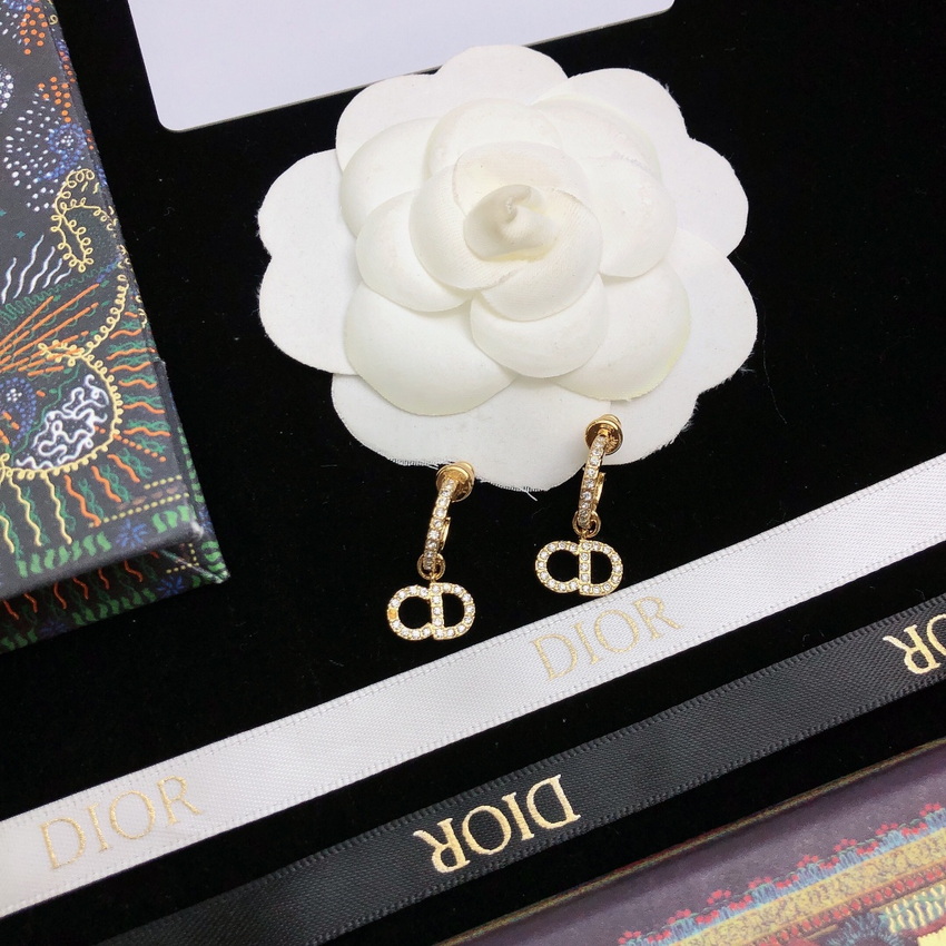 D*or earrings-085