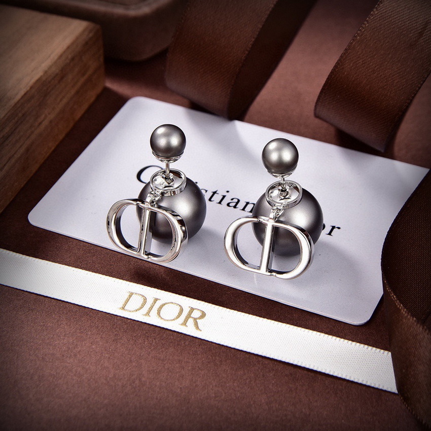 D*or earrings-107