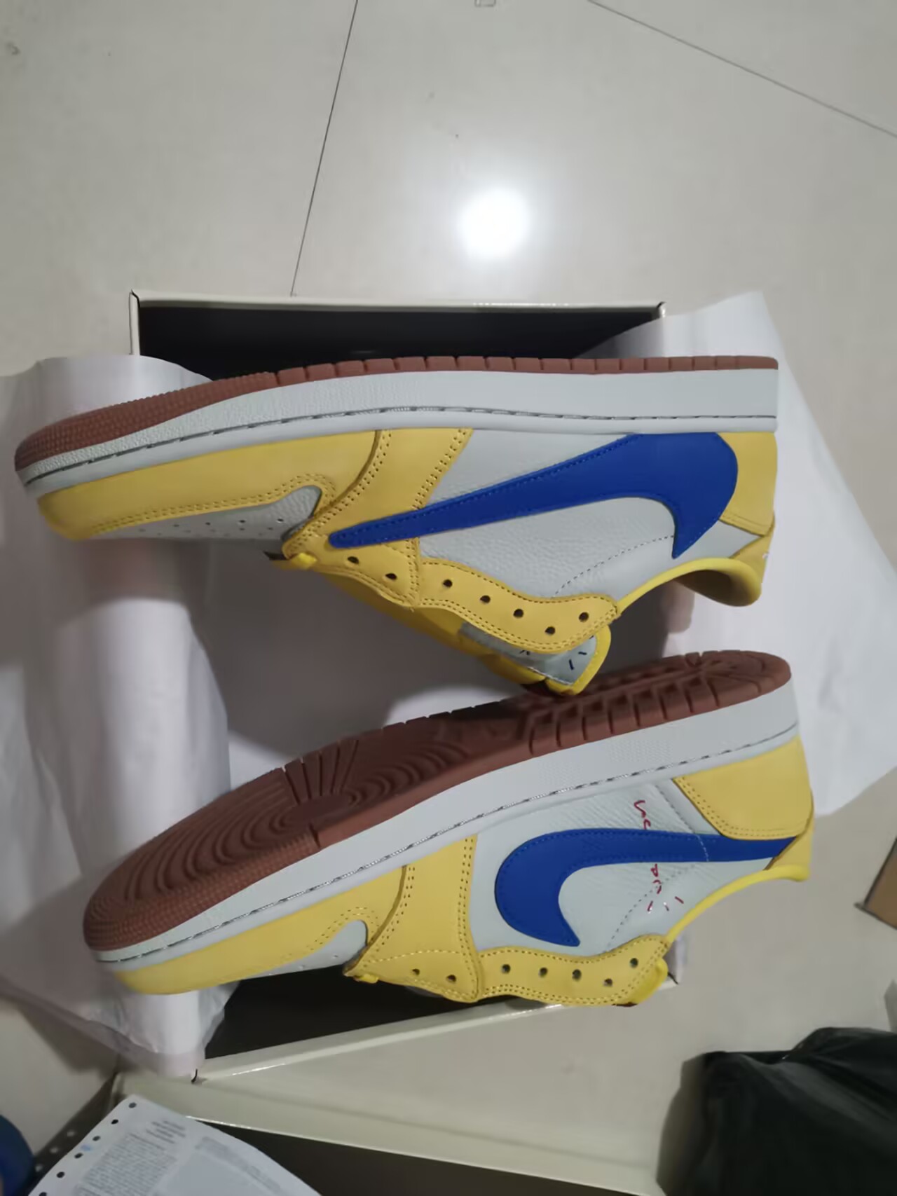 Nike shoes-010