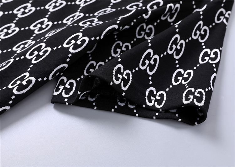 G*u*i suits-296
