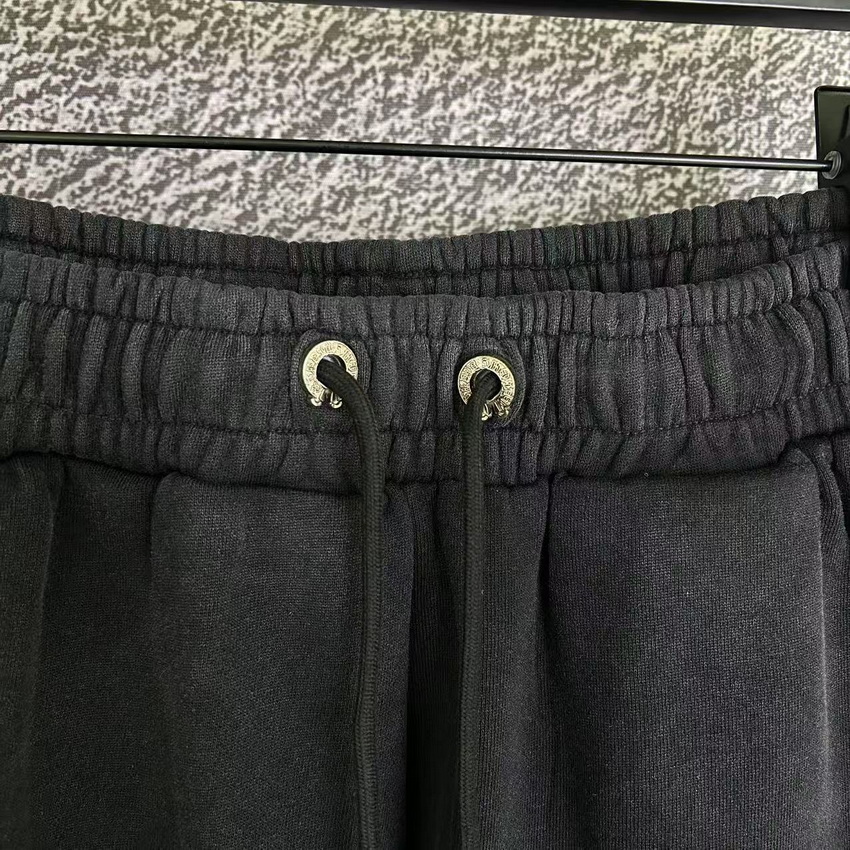 Ch**me He**ts shorts-178