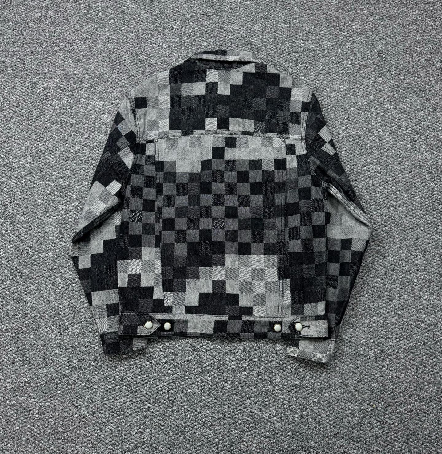LV Jacket-022