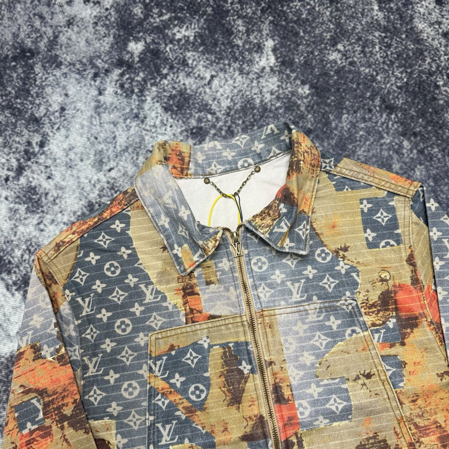 LV Jacket-024