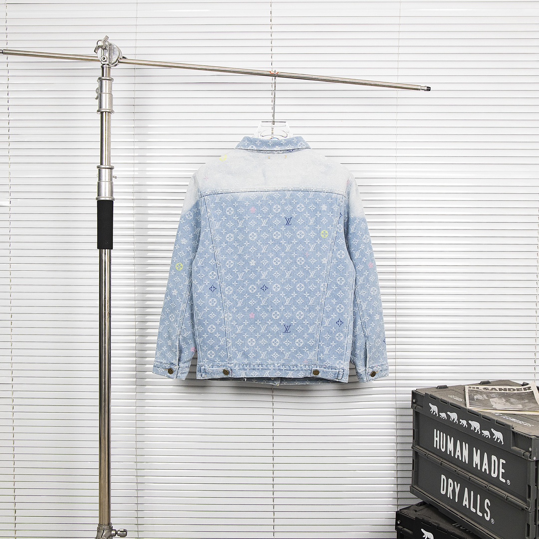 LV Jacket-041