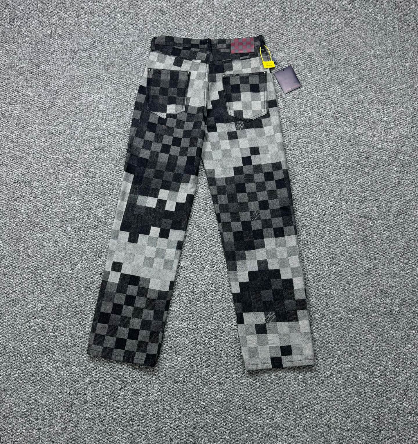 LV Jeans-013
