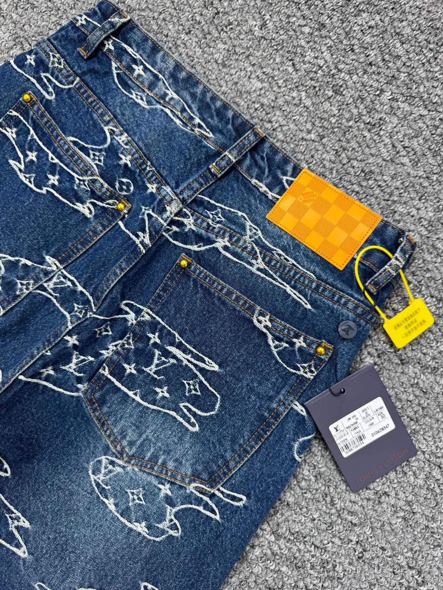LV Jeans-023