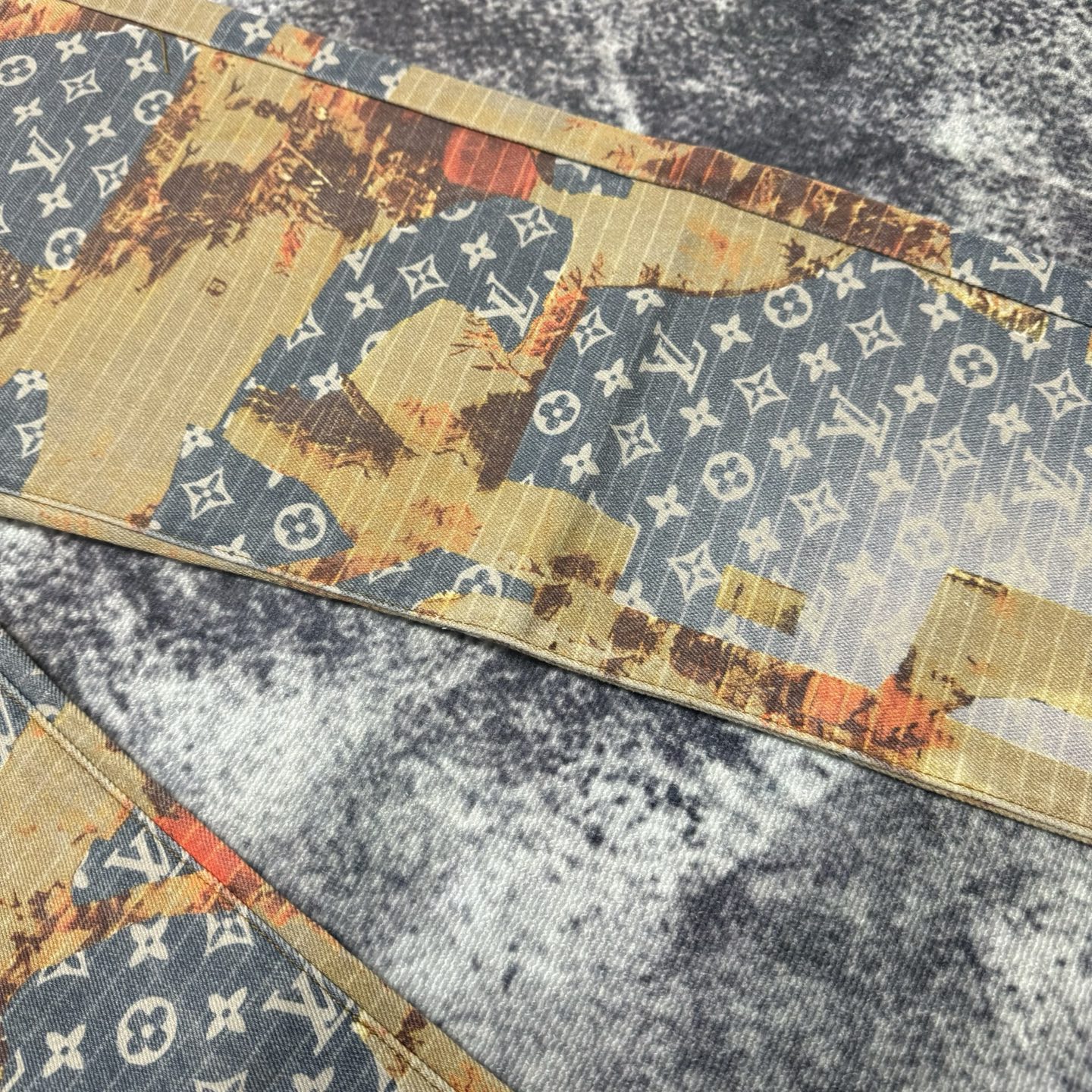 LV Jeans-037
