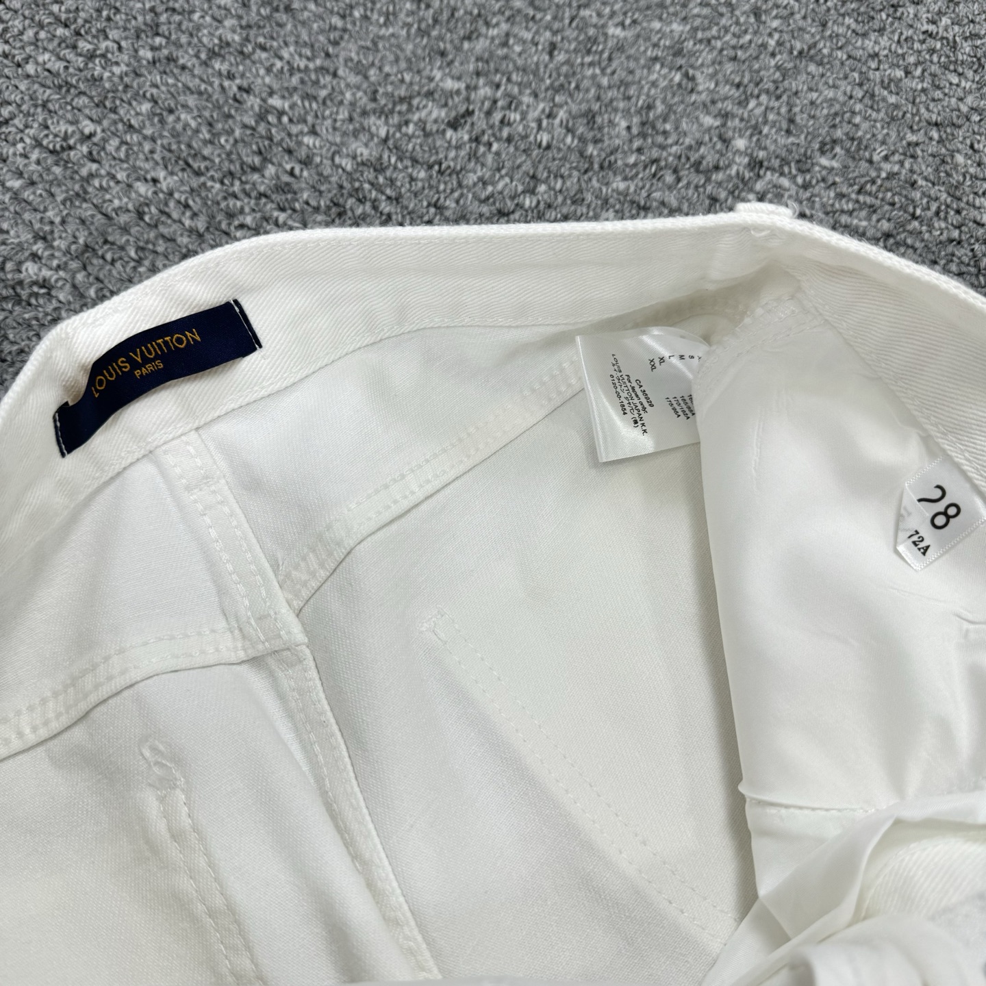LV Jeans-069