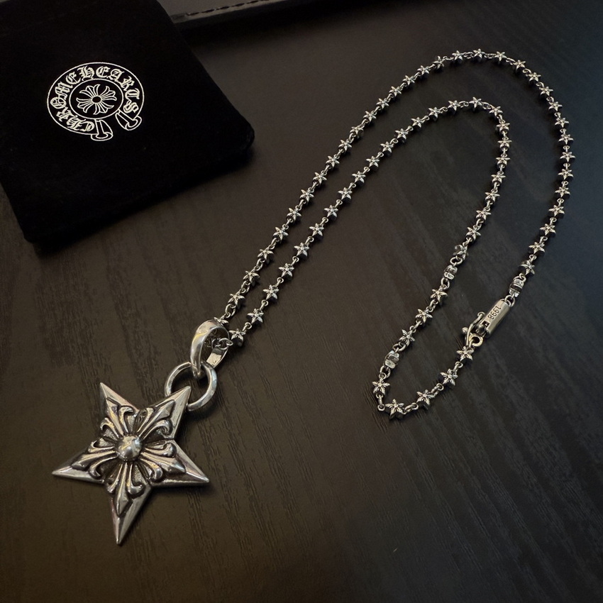 Ch*0me heart necklace-124