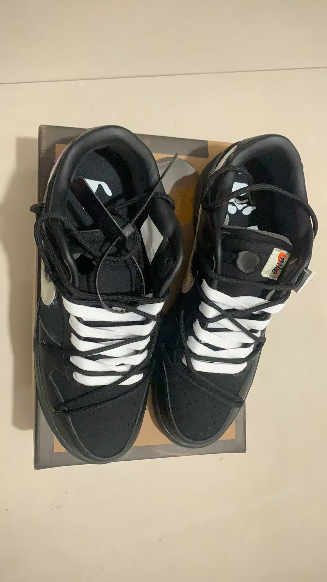 OFF-WHITE x Nike Dunk-200