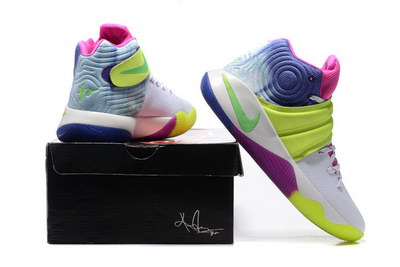 Kyrie 2-022