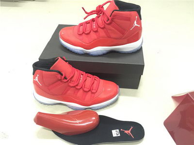 Air Jordan 11 Retro “Toro”-012